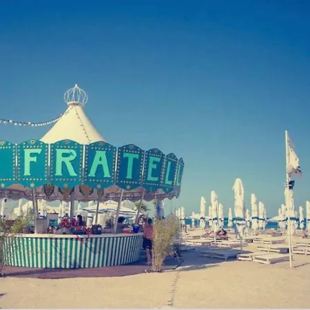Apollo Summerland * Mamaia